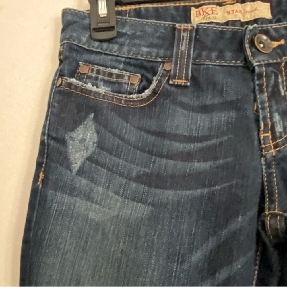 BKE Capris Shorts Women’s 26 Dark Wash Denim Rolled Cuffs Star Stretch - Picture 3 of 16